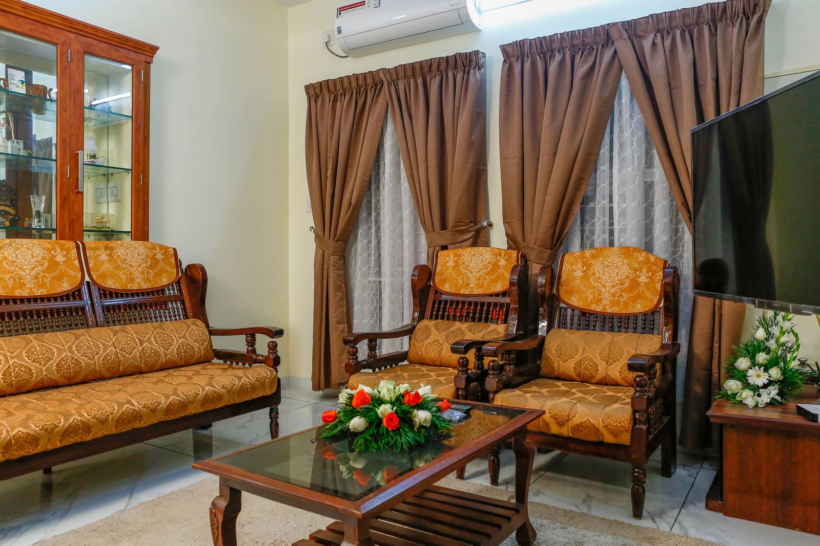 5 BHK villa